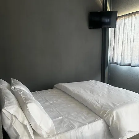 Apartment Letsios Steel2