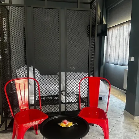 Apartment Letsios Steel2